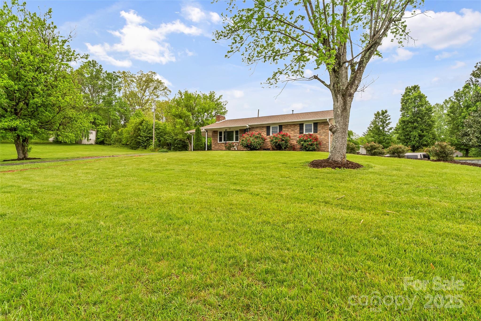 2333 Harmony Grove Road Nebo NC 28761