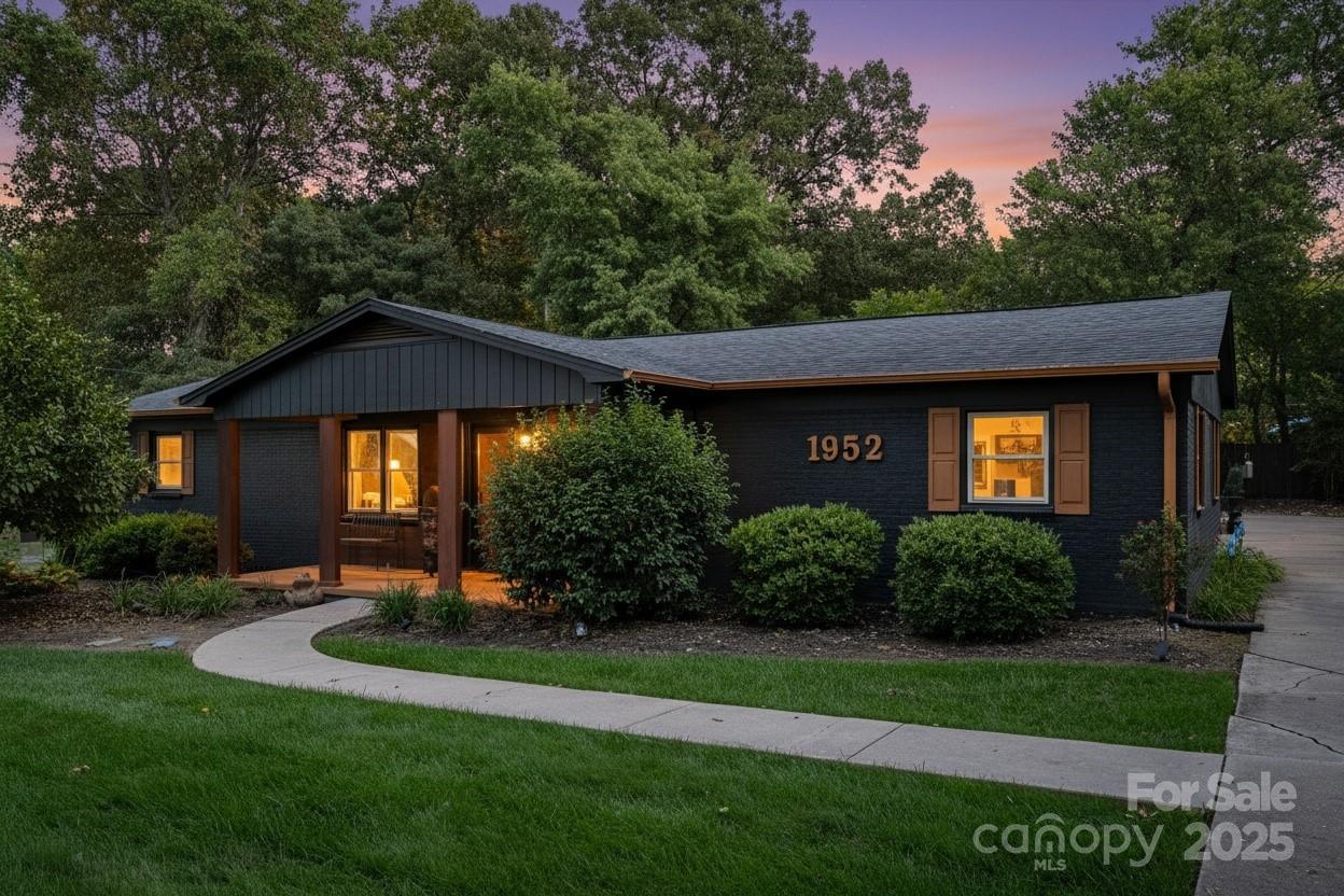 1952 13th Street NE Hickory NC 28601