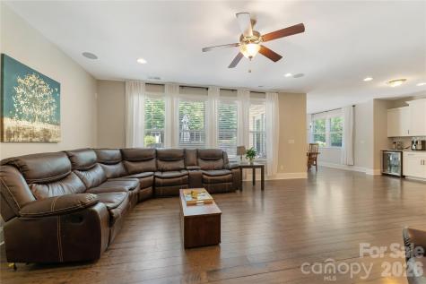1906 Pensco Pond Court Waxhaw NC 28173