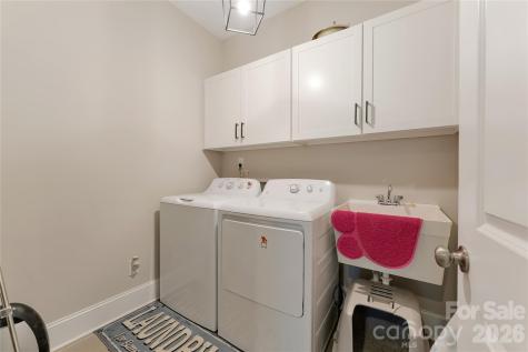 1906 Pensco Pond Court Waxhaw NC 28173