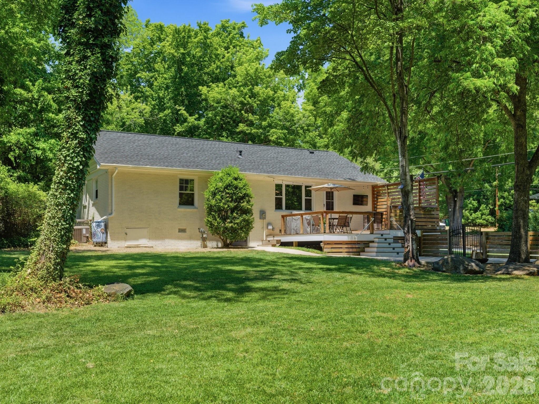 1534 Edgewater Drive Charlotte NC 28210