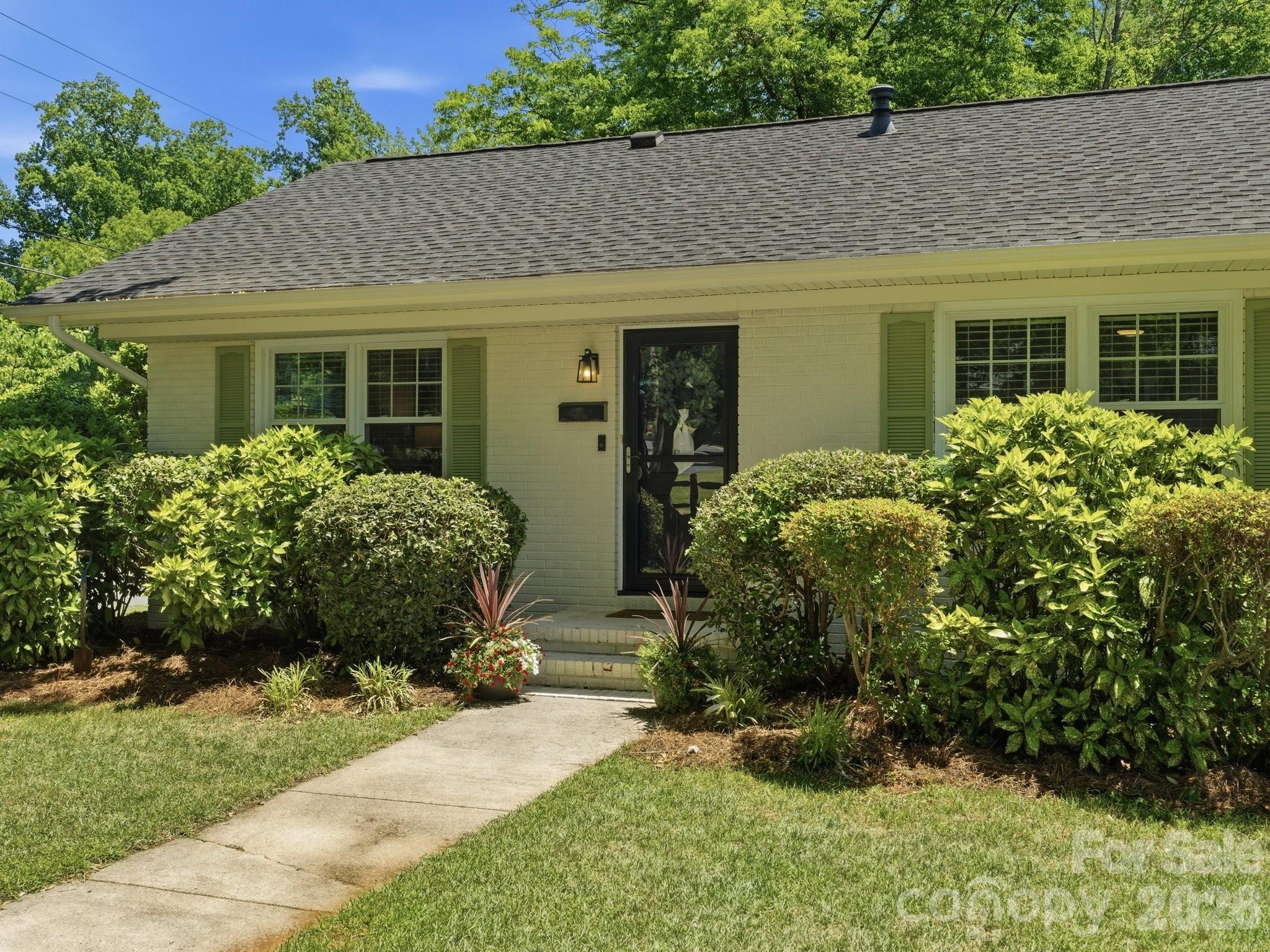 1534 Edgewater Drive Charlotte NC 28210