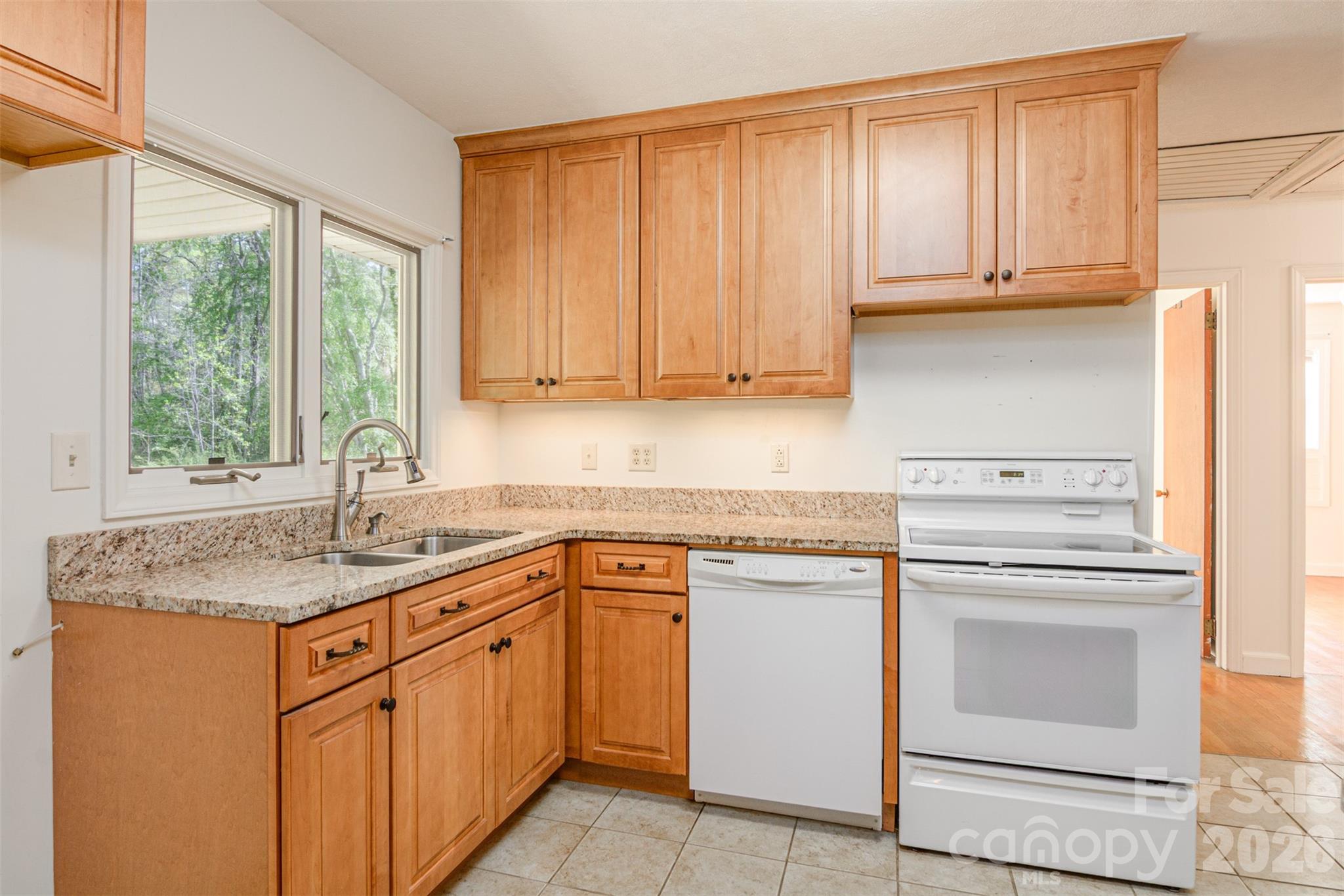 261 Cedar Lane Arden NC 28704