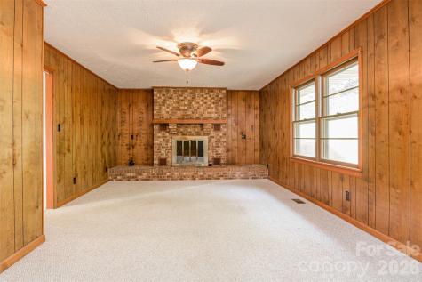 261 Cedar Lane Arden NC 28704