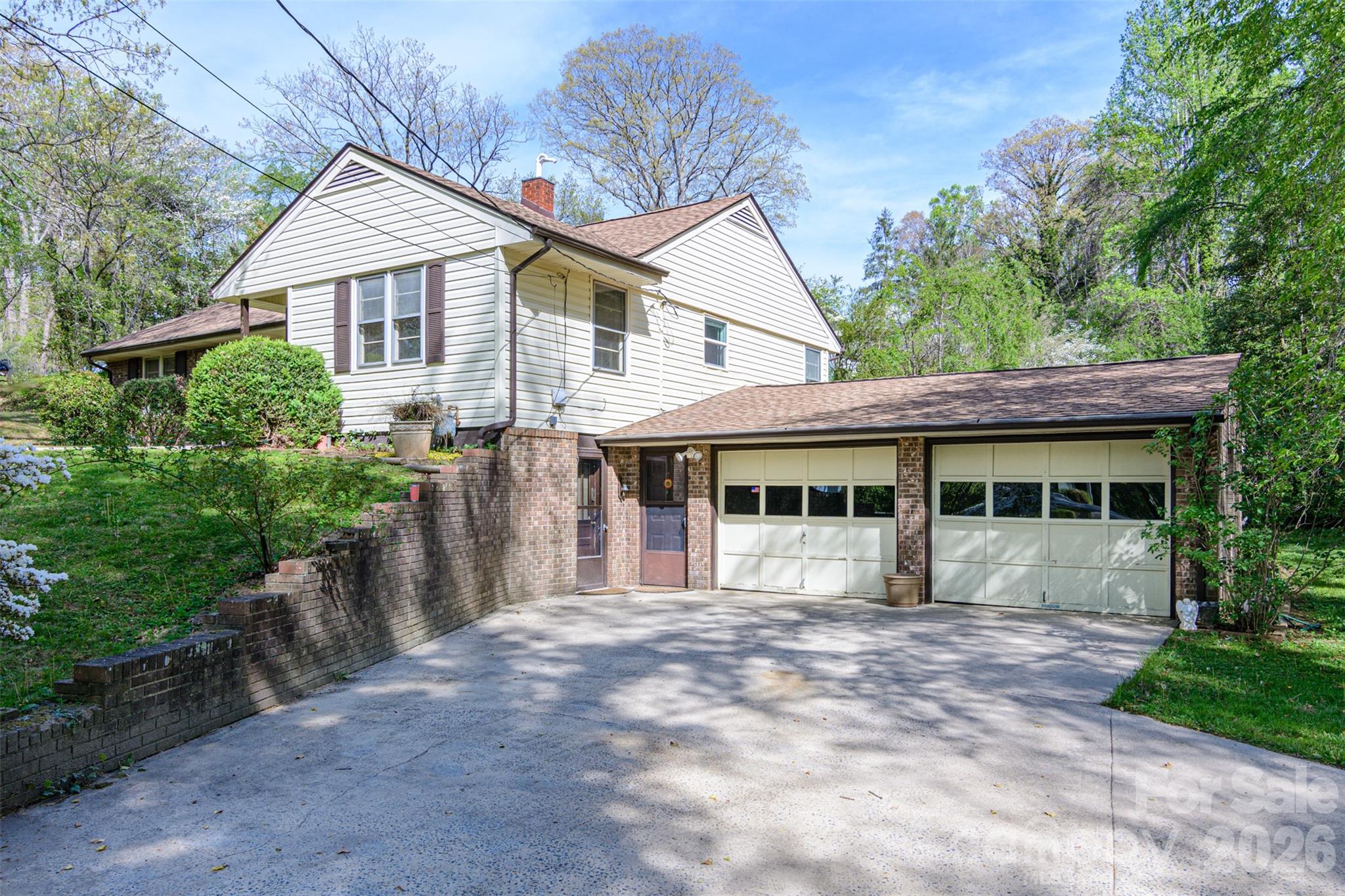 261 Cedar Lane Arden NC 28704