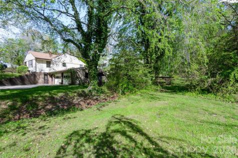 261 Cedar Lane Arden NC 28704
