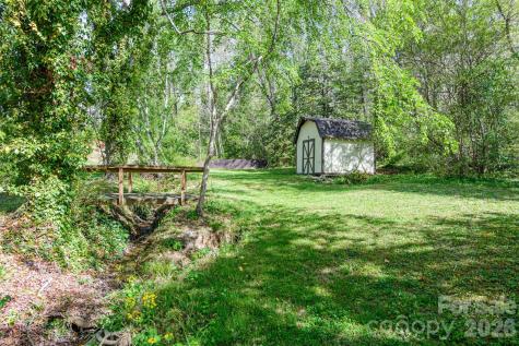 261 Cedar Lane Arden NC 28704