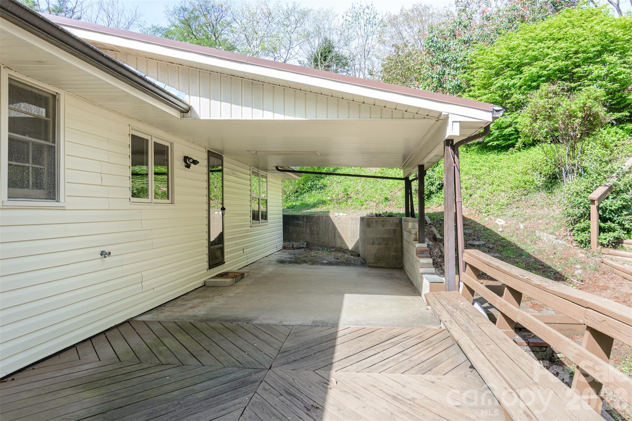 261 Cedar Lane Arden NC 28704