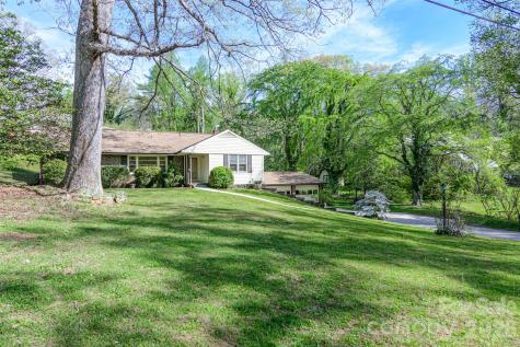 261 Cedar Lane Arden NC 28704