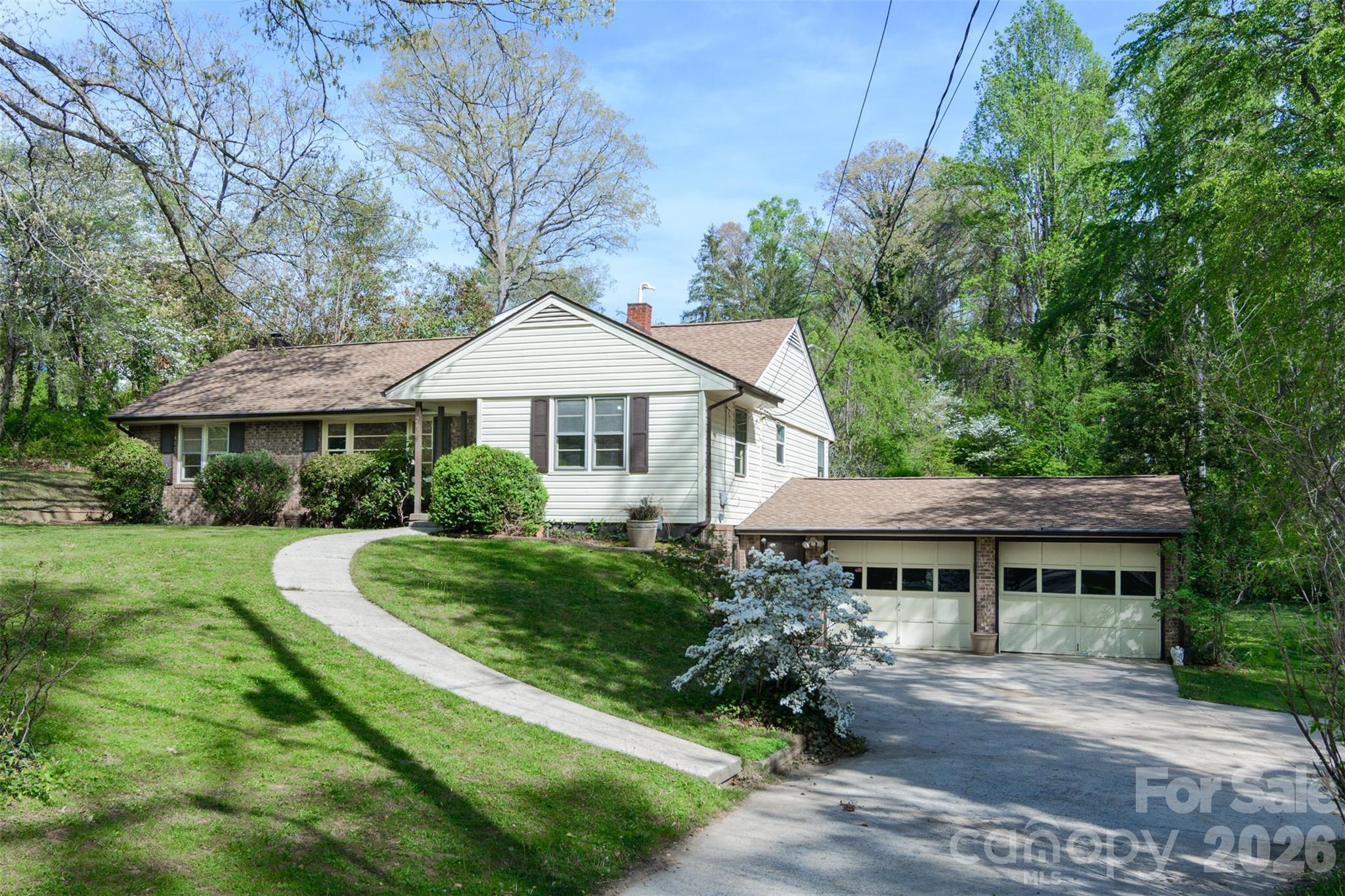 261 Cedar Lane Arden NC 28704