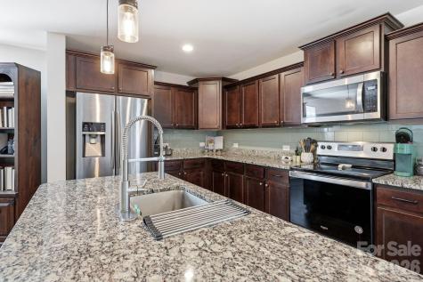 517 Falls Lane Kannapolis NC 28081