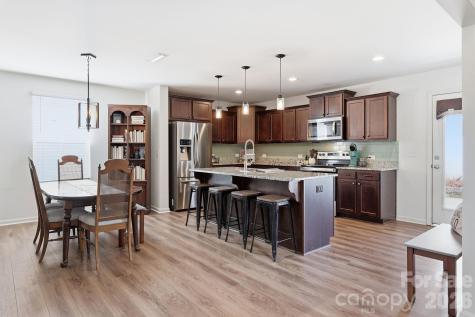 517 Falls Lane Kannapolis NC 28081