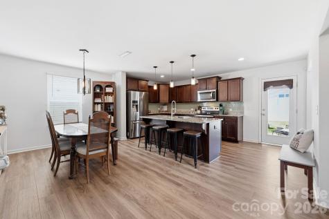 517 Falls Lane Kannapolis NC 28081