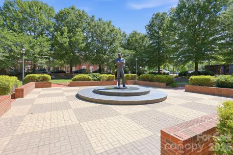 517 Falls Lane Kannapolis NC 28081
