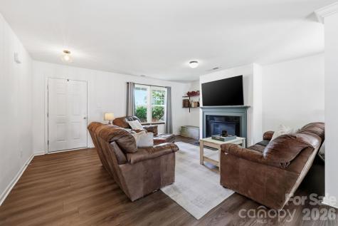 517 Falls Lane Kannapolis NC 28081