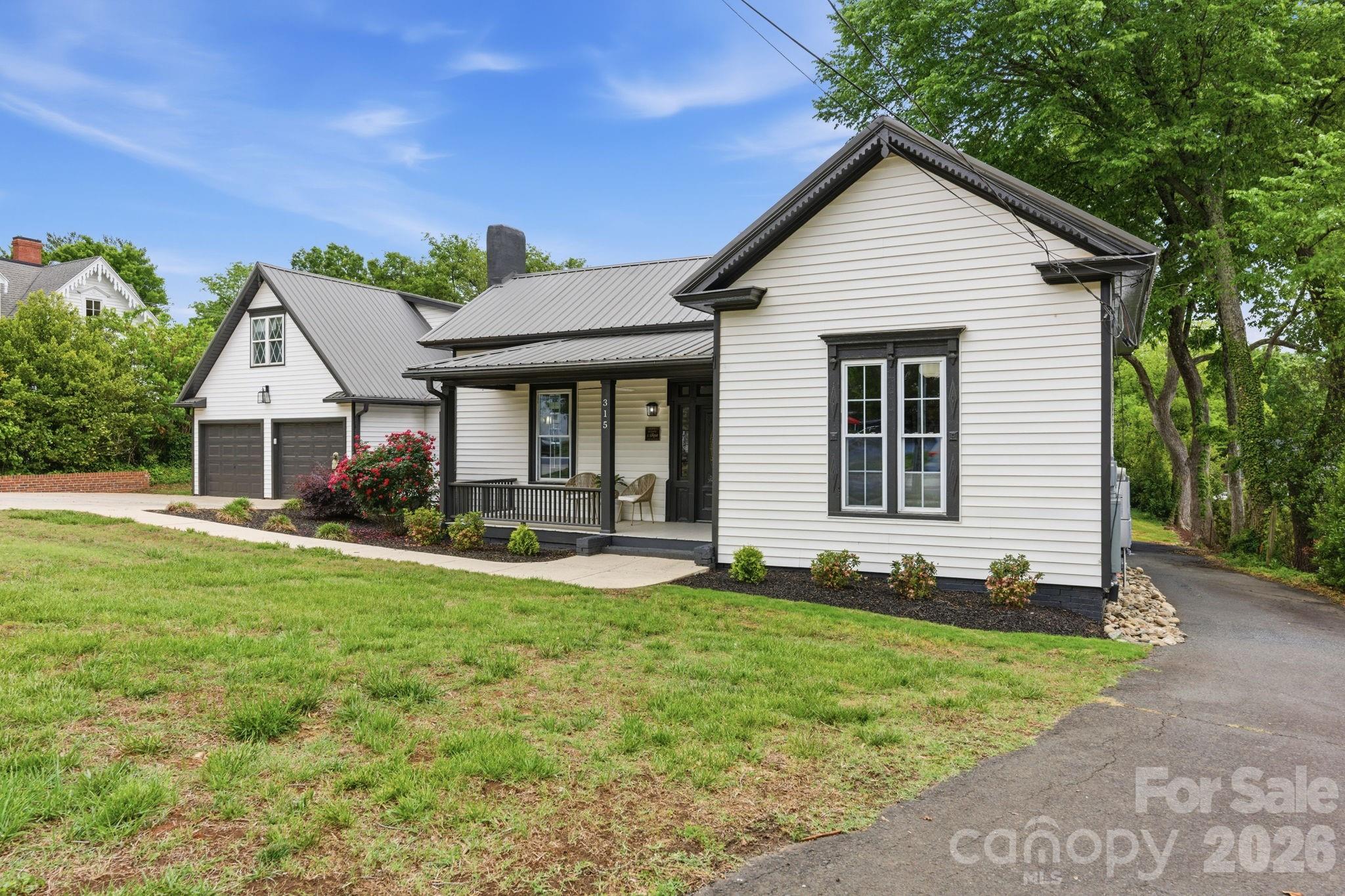 315 S Main Street Davidson NC 28036