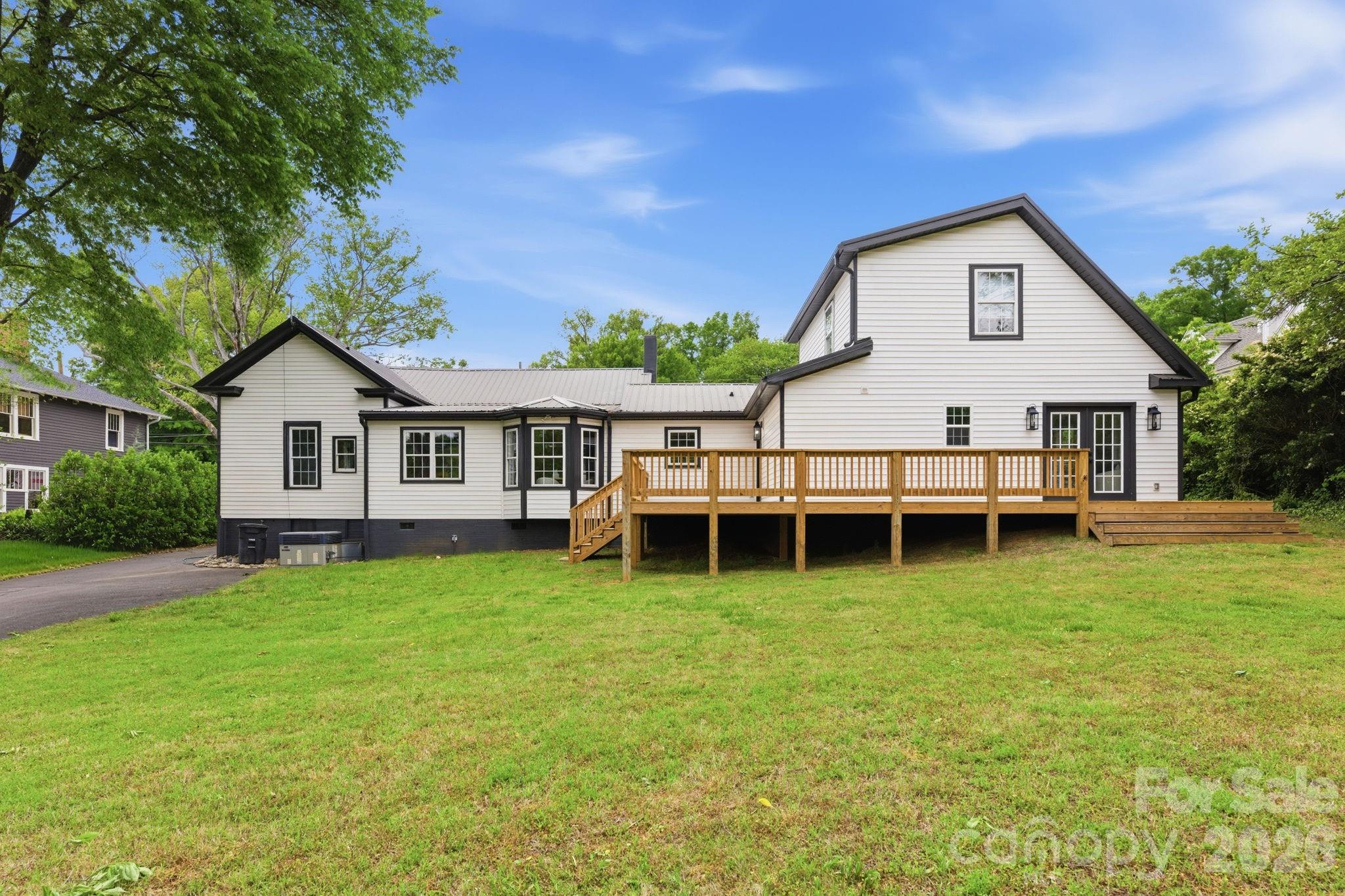 315 S Main Street Davidson NC 28036