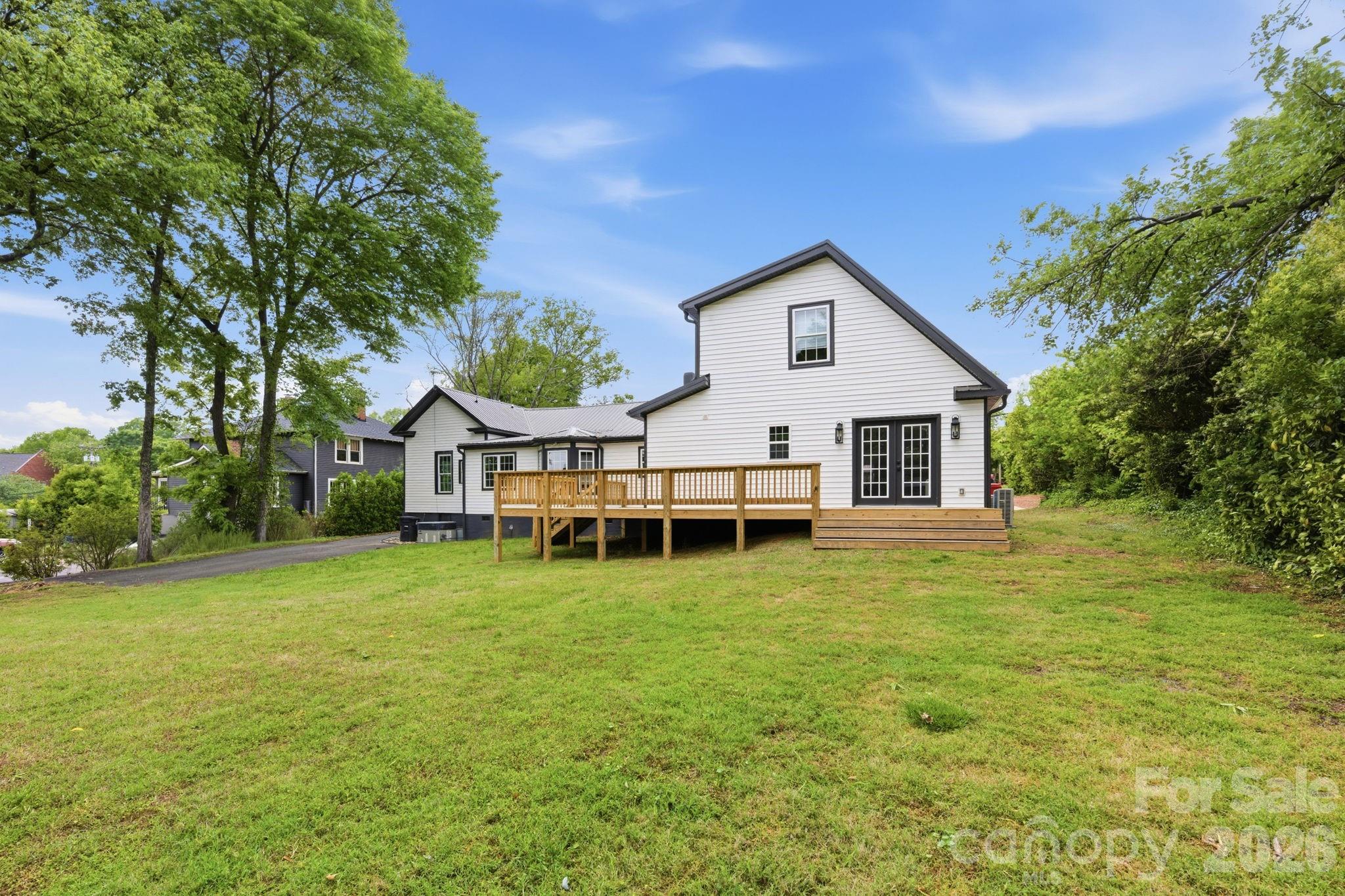 315 S Main Street Davidson NC 28036