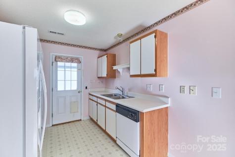2625 Stratford Lake Road Winston Salem NC 27103