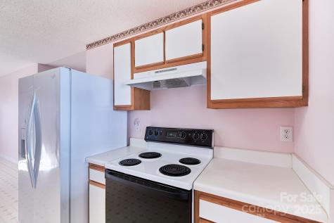 2625 Stratford Lake Road Winston Salem NC 27103