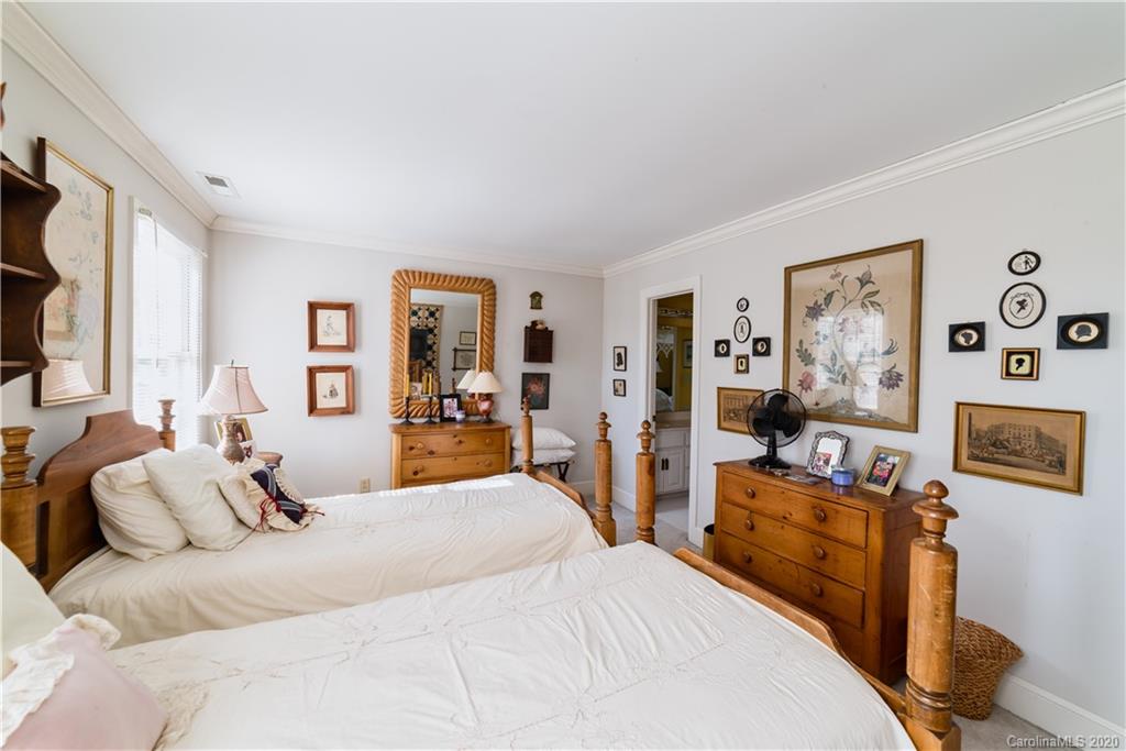 6624 Glenleaf Court Charlotte NC 28270