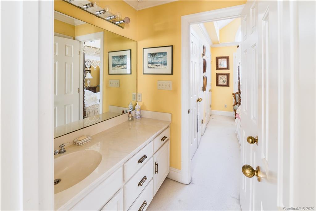 6624 Glenleaf Court Charlotte NC 28270