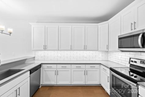 35 Thornes Lane Asheville NC 28805