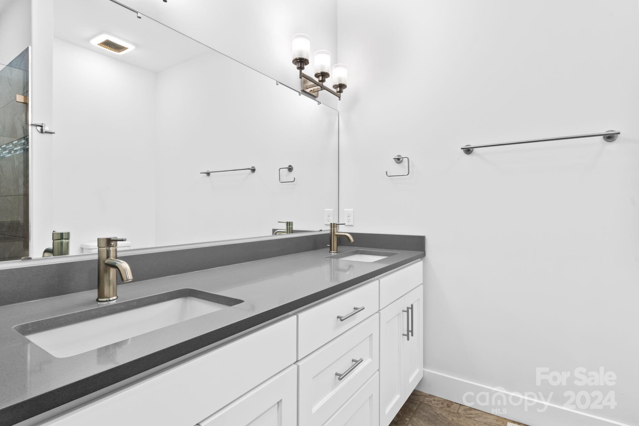 35 Thornes Lane Asheville NC 28805