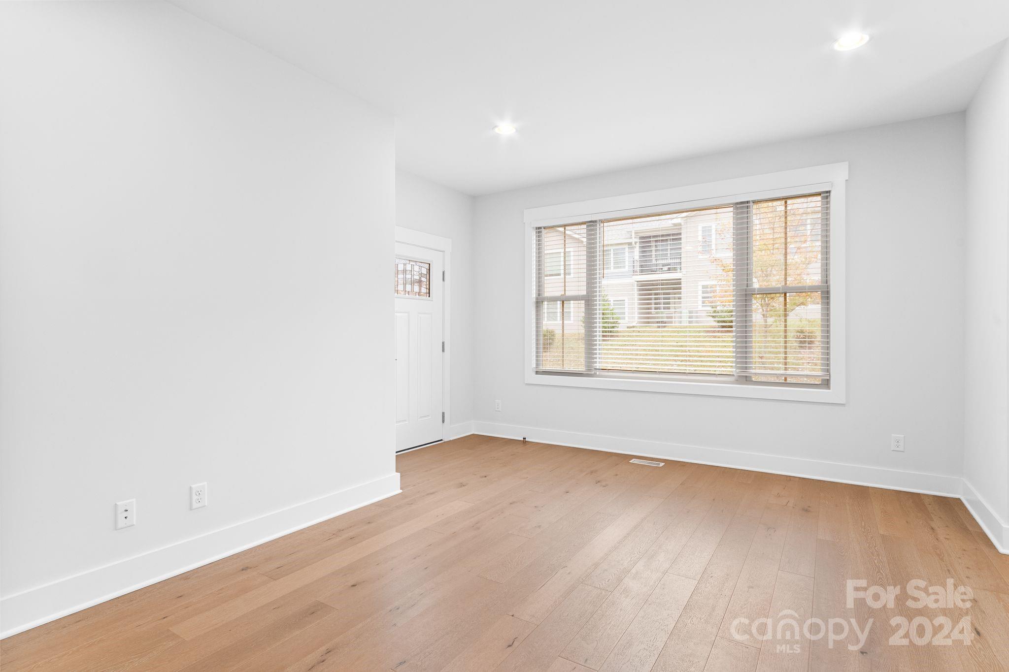 35 Thornes Lane Asheville NC 28805