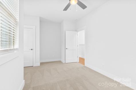 35 Thornes Lane Asheville NC 28805