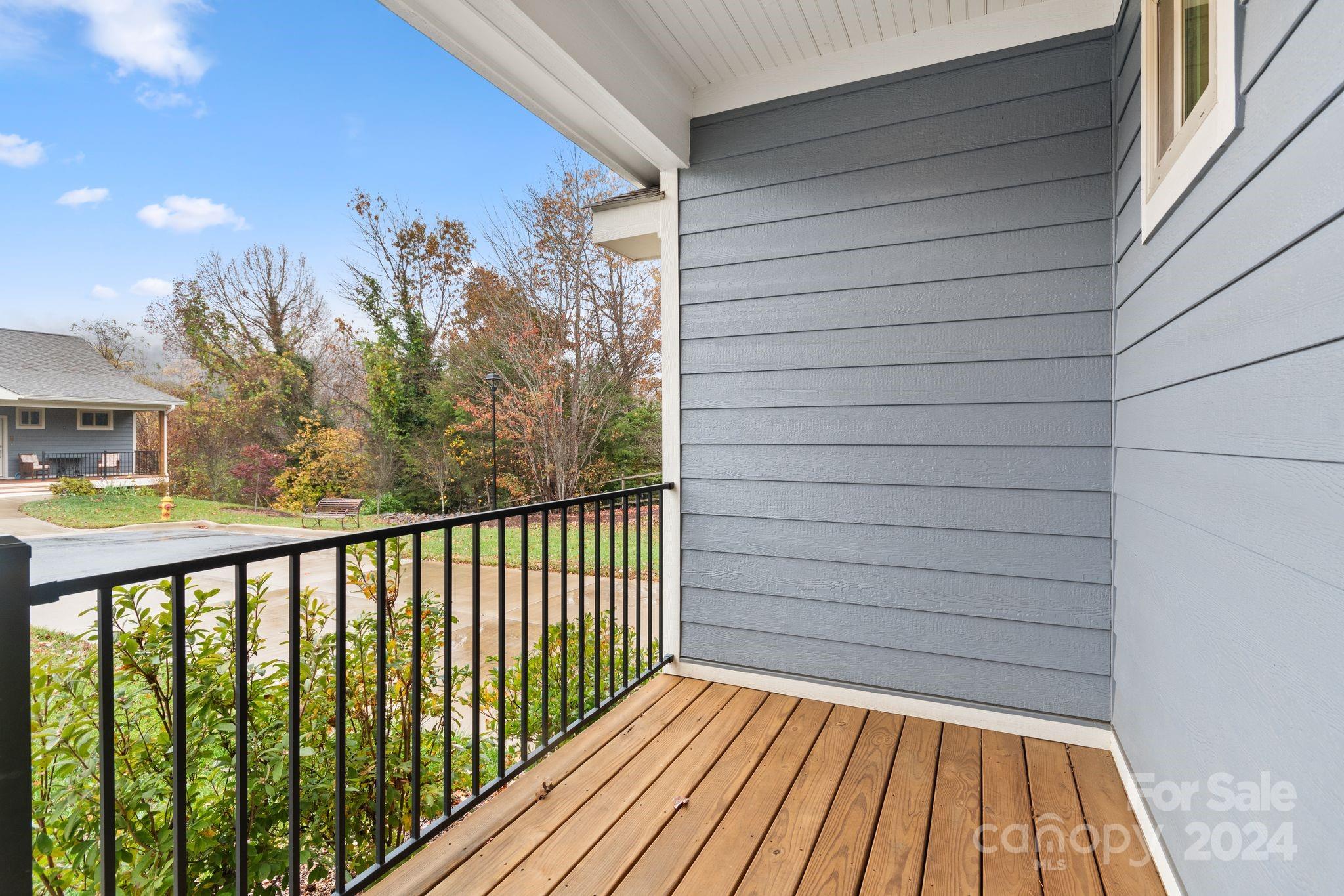 35 Thornes Lane Asheville NC 28805