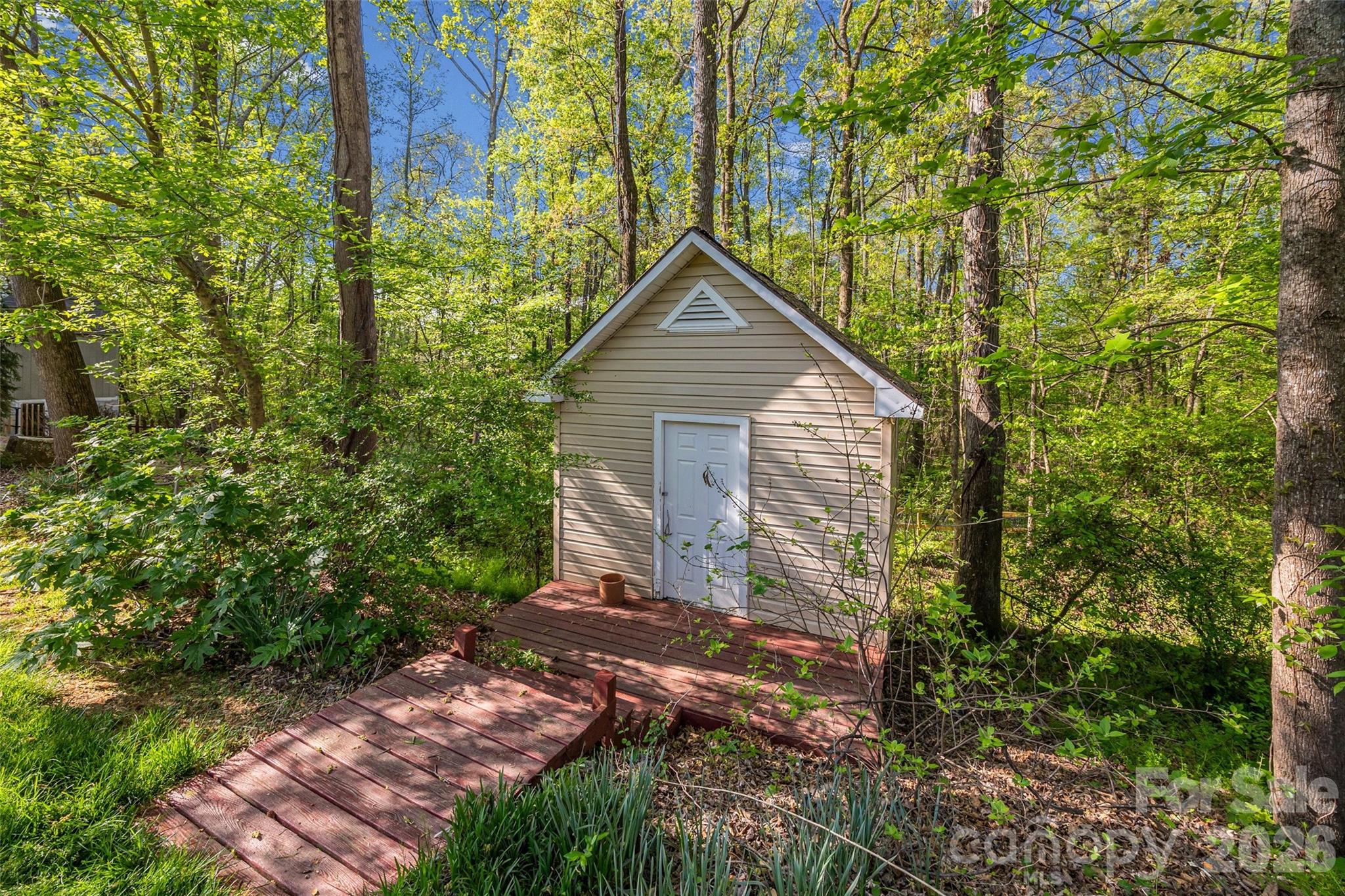 8607 Piccone Brook Lane Charlotte NC 28216