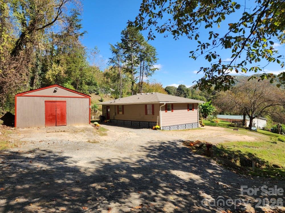 41 Gunches Dirt Road Candler NC 28715