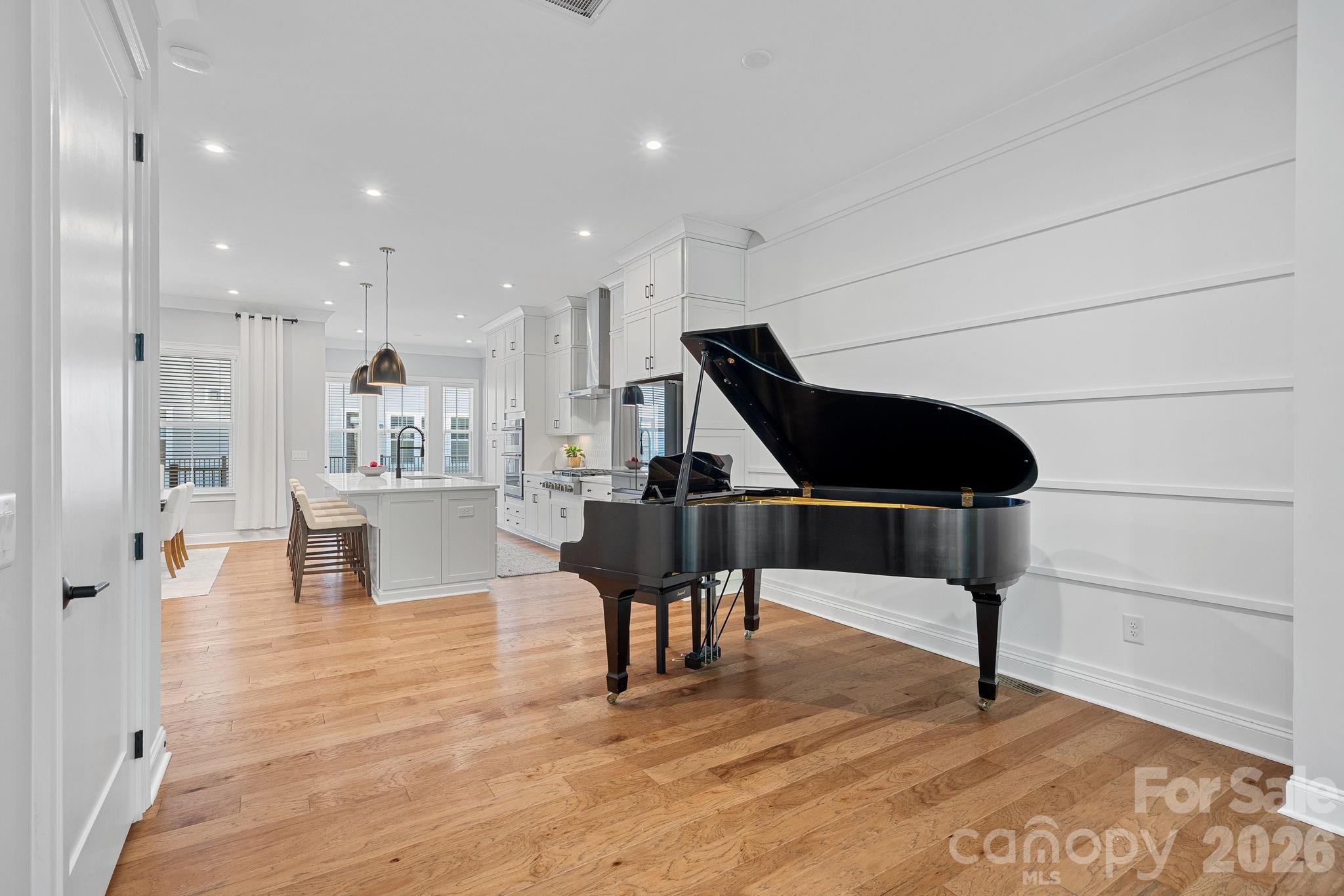 2543 Deacon Avenue Charlotte NC 28204