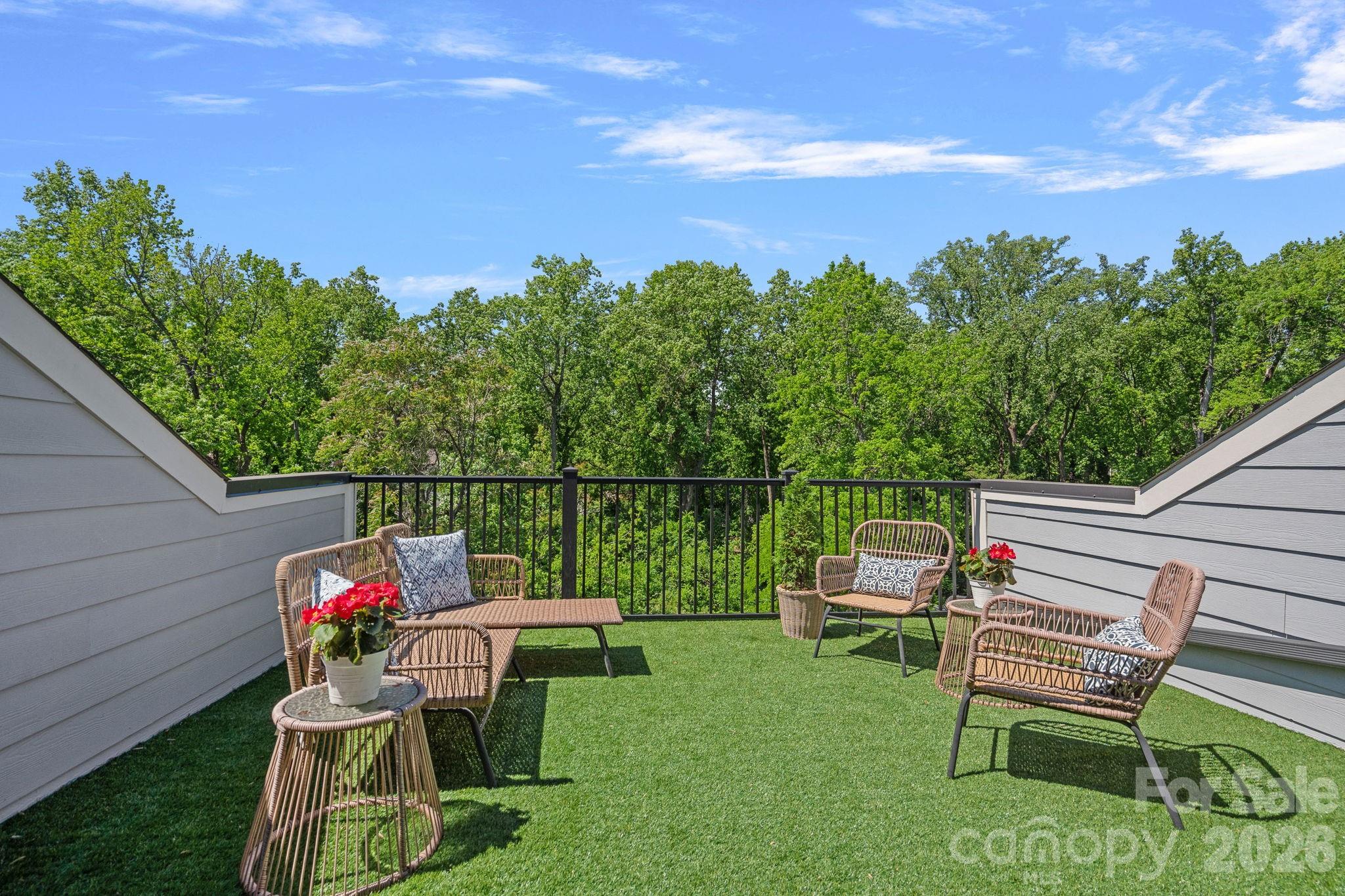 2543 Deacon Avenue Charlotte NC 28204