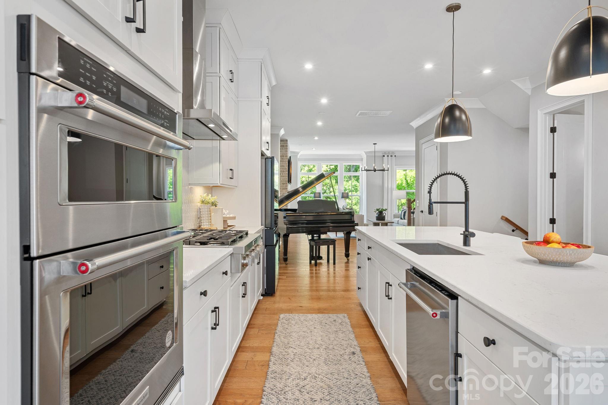 2543 Deacon Avenue Charlotte NC 28204