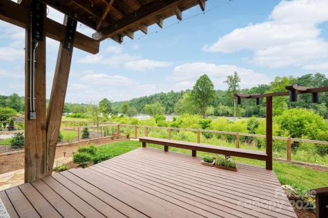 34 River Run Asheville NC 28804