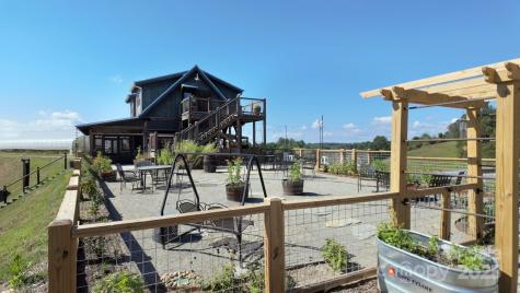 34 River Run Asheville NC 28804