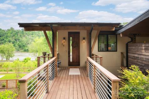 34 River Run Asheville NC 28804