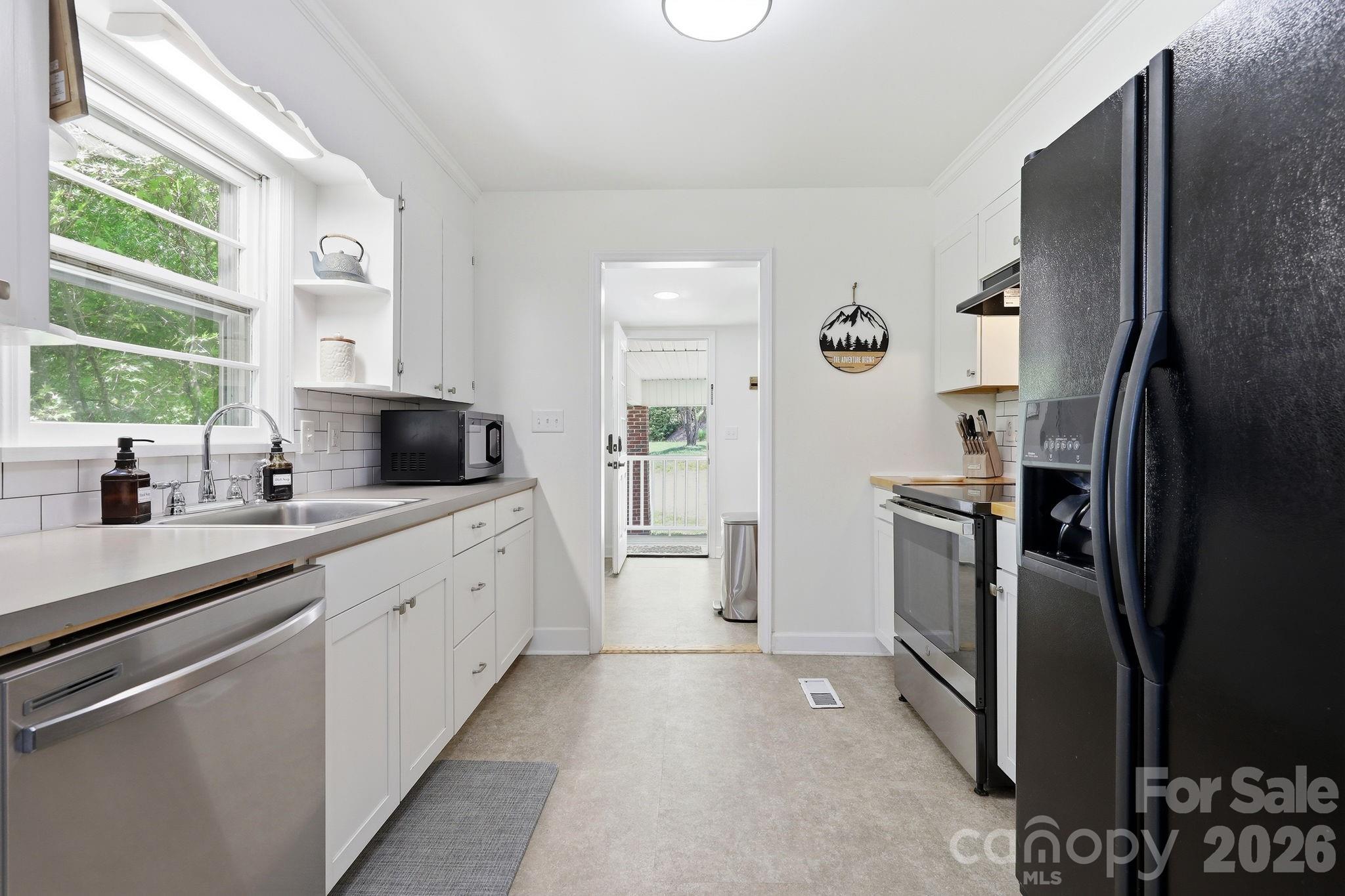 29 Friendly Drive Old Fort NC 28762