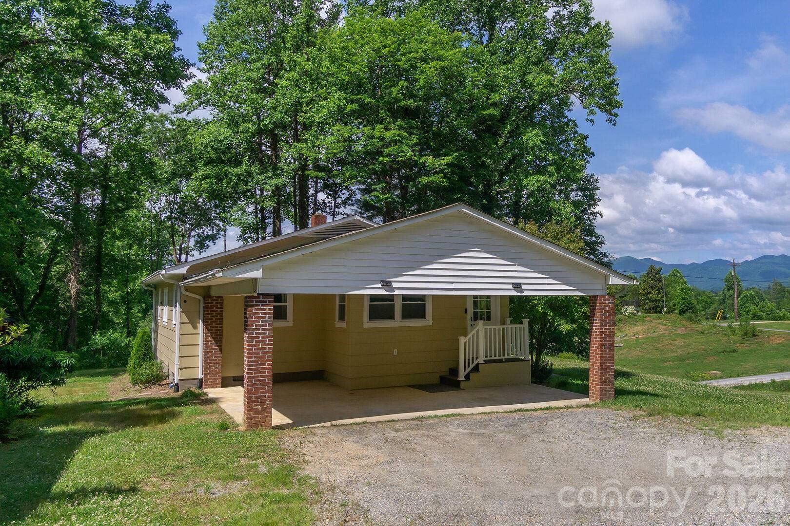 29 Friendly Drive Old Fort NC 28762