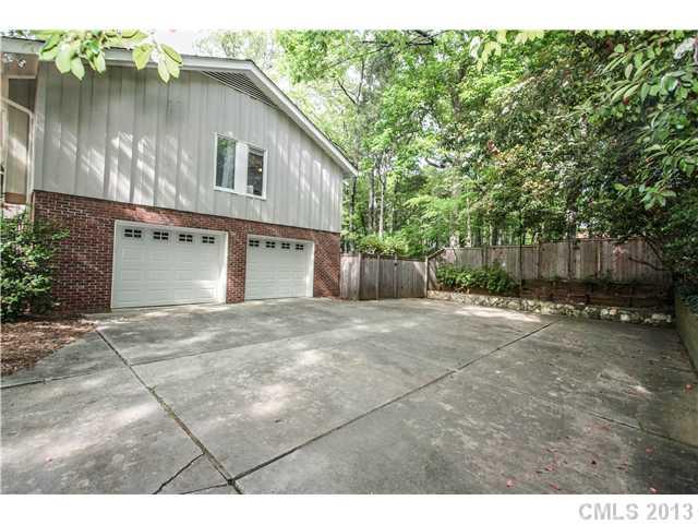 3313 Ravencliff Drive Charlotte NC 28226