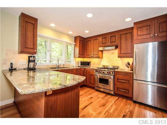 3313 Ravencliff Drive Charlotte NC 28226