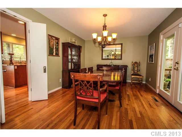 3313 Ravencliff Drive Charlotte NC 28226