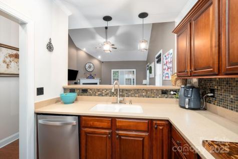 11 Dansford Lane Arden NC 28704