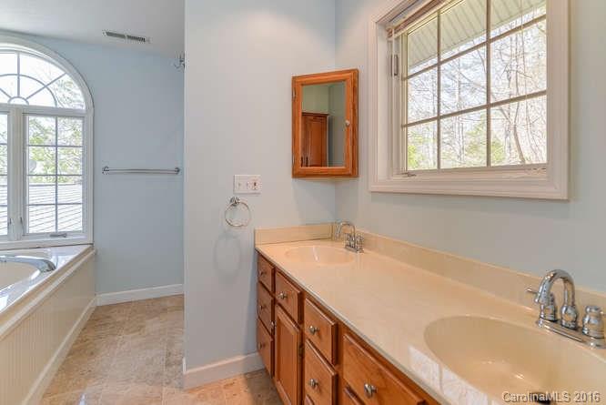 27 Hawk View Drive Asheville NC 28804