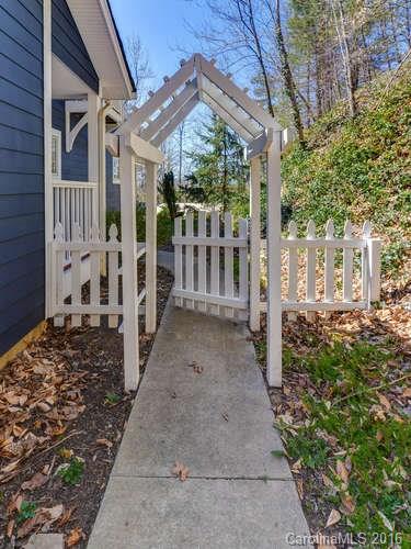 27 Hawk View Drive Asheville NC 28804