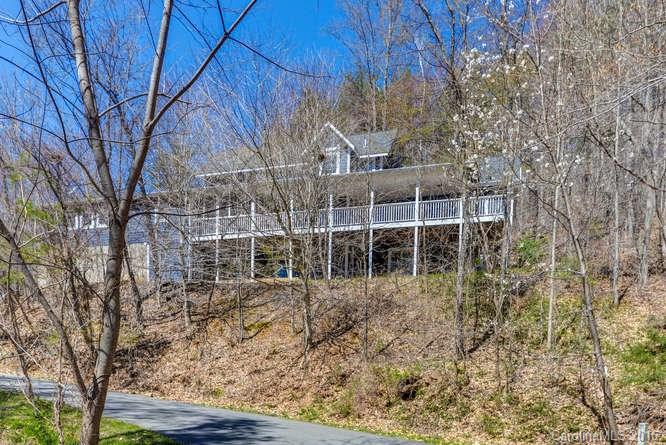 27 Hawk View Drive Asheville NC 28804