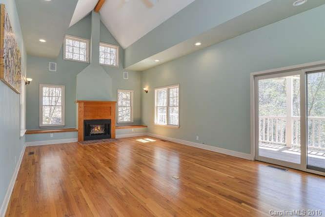 27 Hawk View Drive Asheville NC 28804
