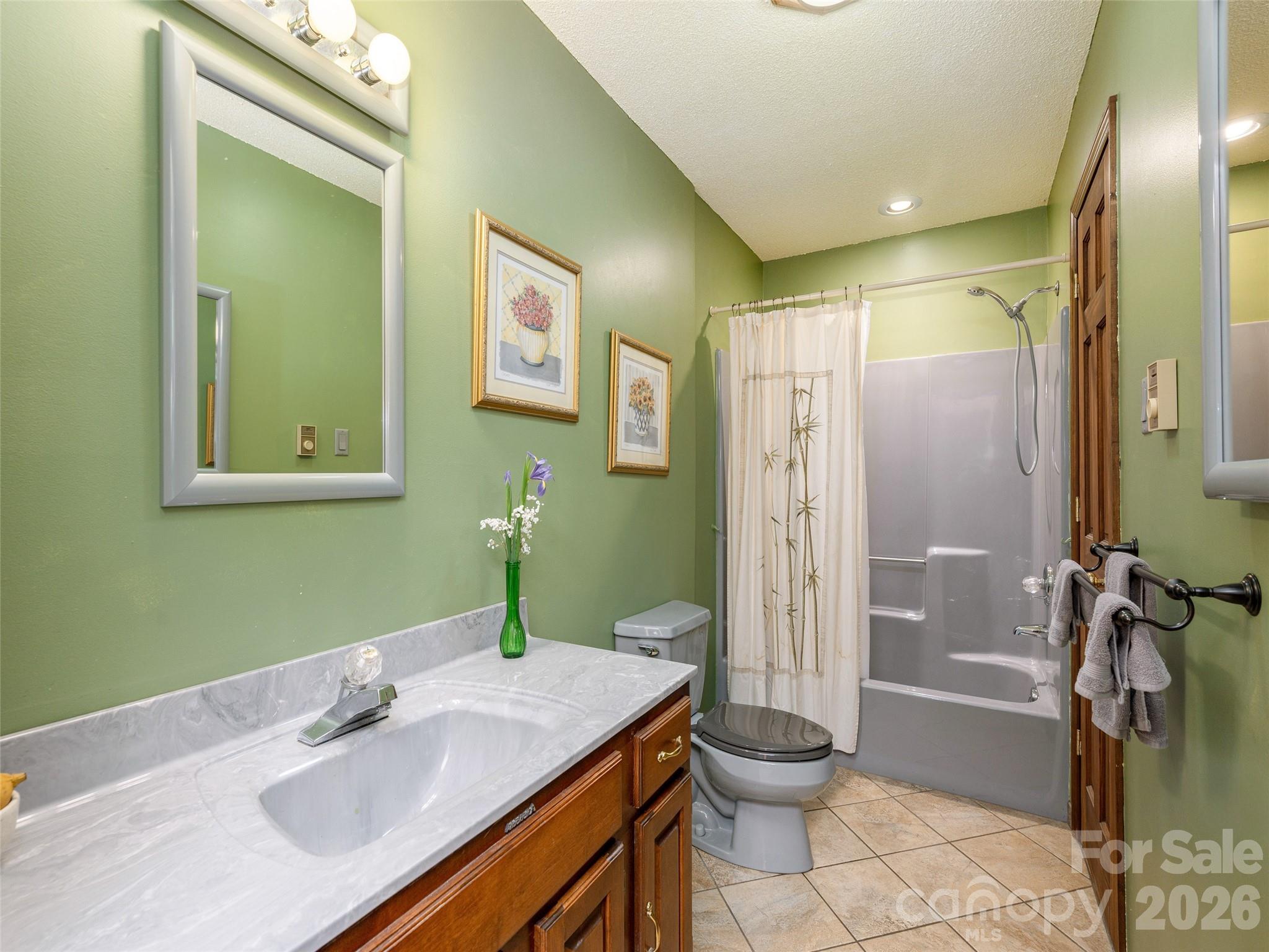 142 Sequoyah Hills Drive Fletcher NC 28732